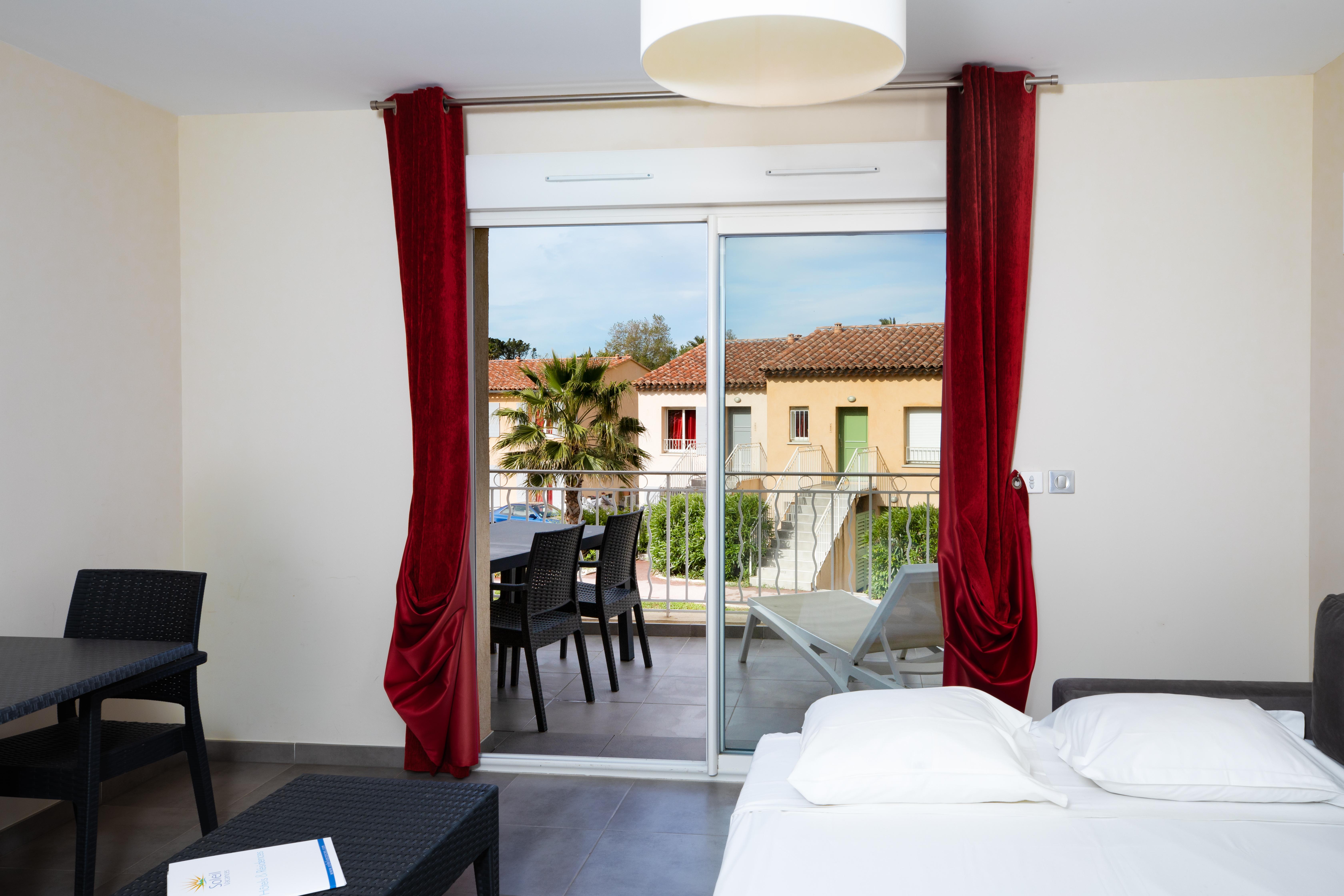 Sowell Residences Les Perles Du Golfe De Saint-Tropez Grimaud Exterior photo